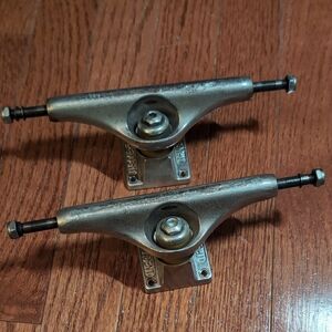 Independent Stage 11 Silver Skateboard Trucks Size 159 8.75" + Inverted Kingpin